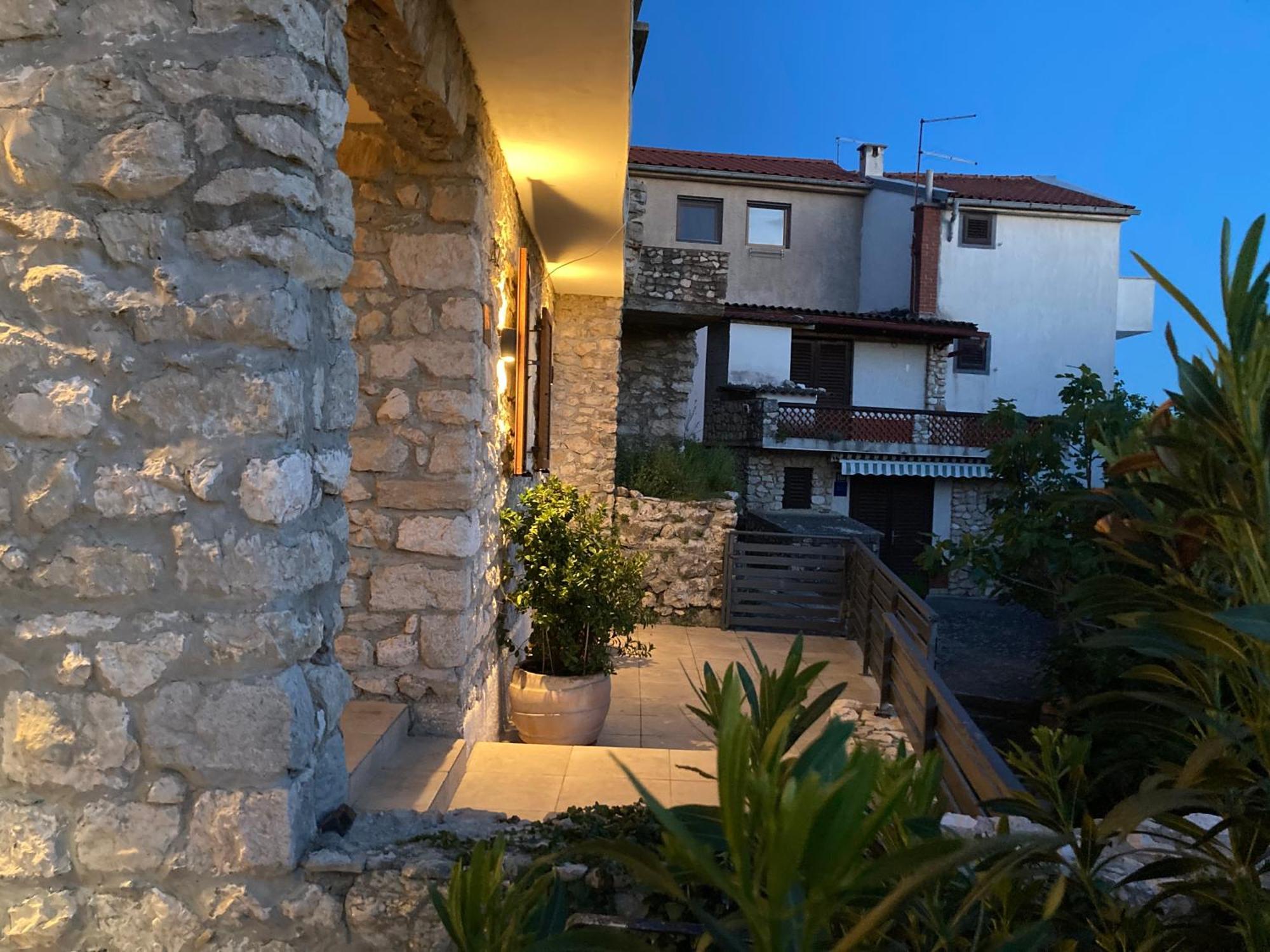 Villa Kuca Za Odmor Baya Stara Baška Esterno foto
